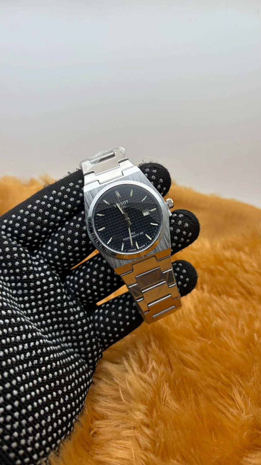 Men’s Silver Luxury Watch with Black Textured Dial