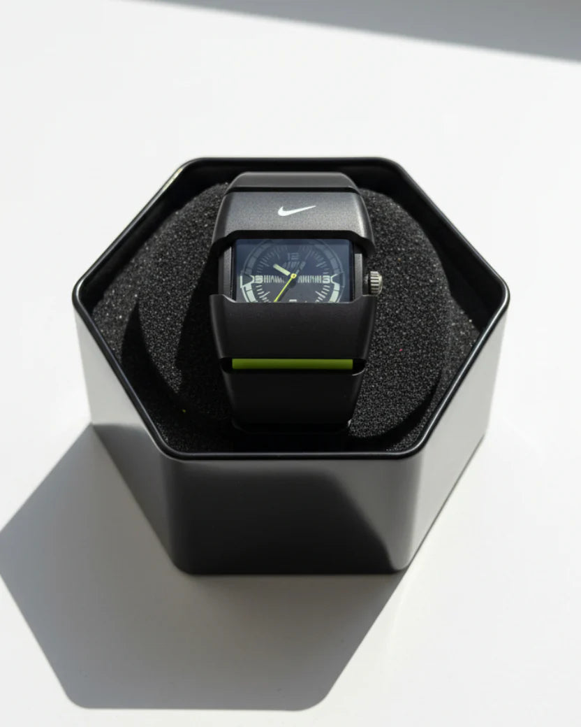 Nike Analog Sports Watch Black Strap