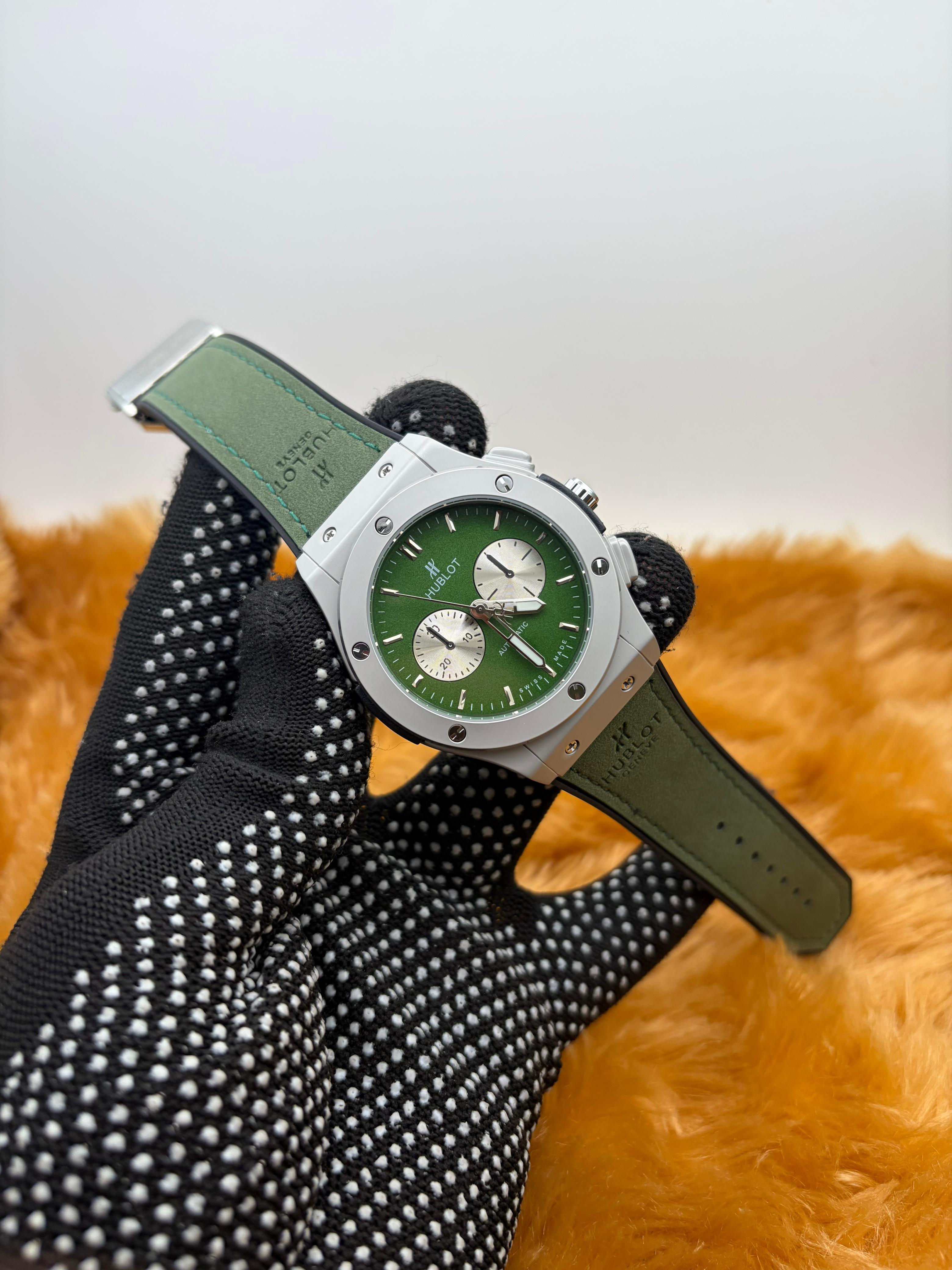 Premium Leather Strap Analog Watch