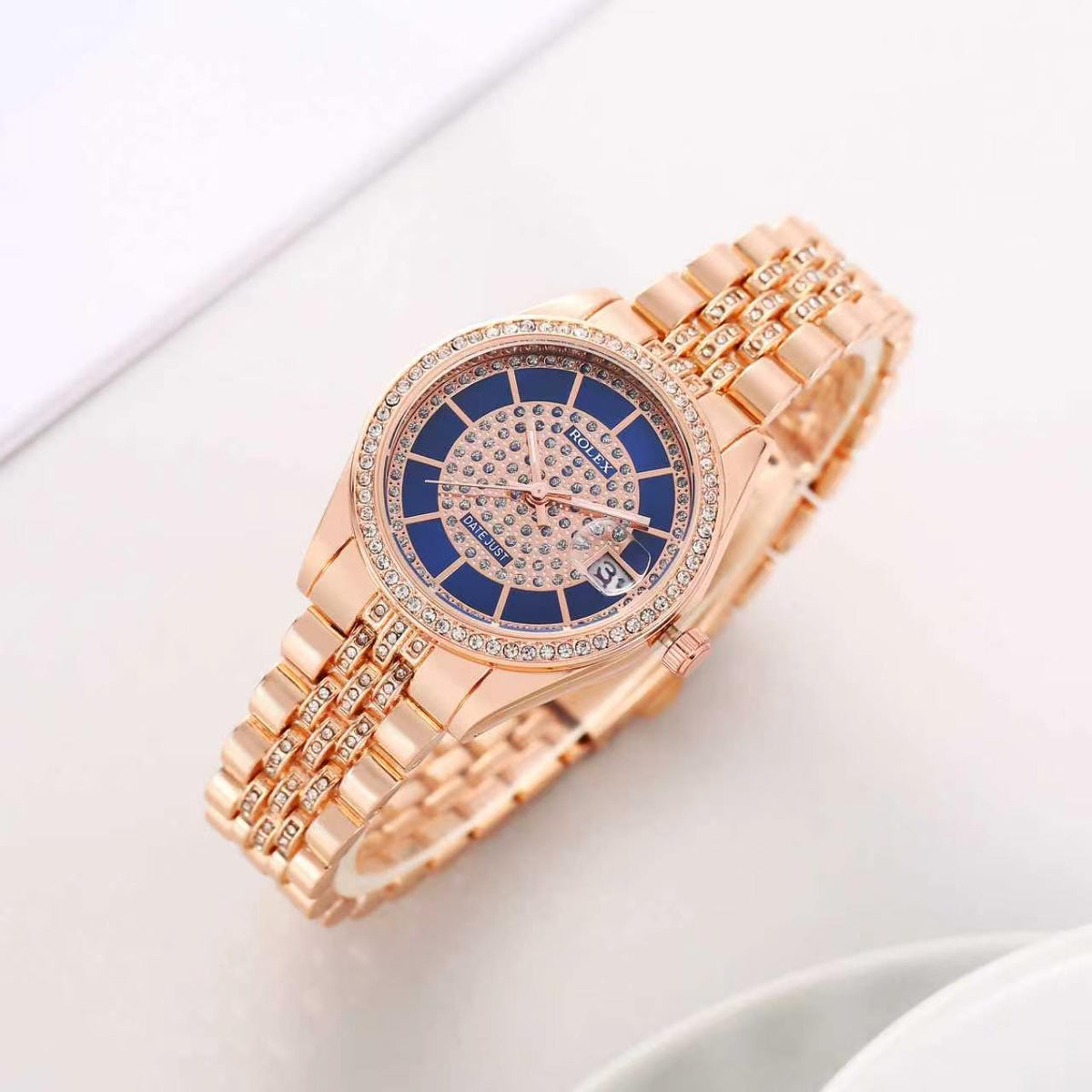 Luxury Rose Gold Black Dial Watch for Women