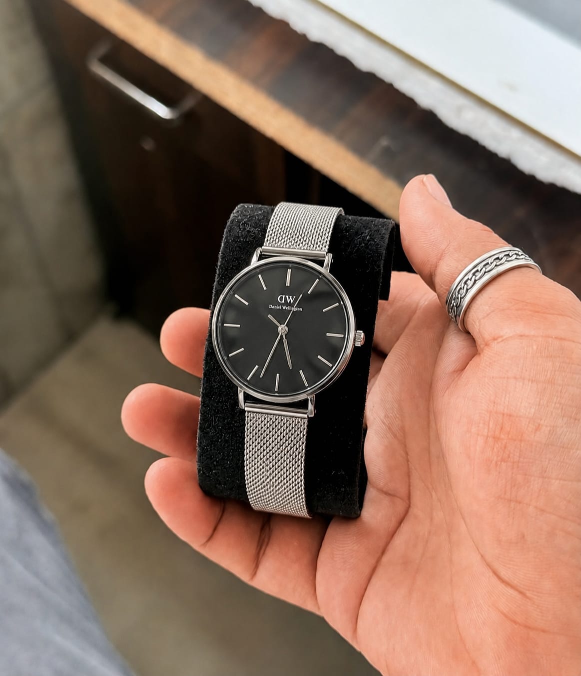 Luxury Gold Mesh Strap Women’s Watch
