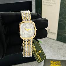 Luxury Gold Square Dial Women’s Watch