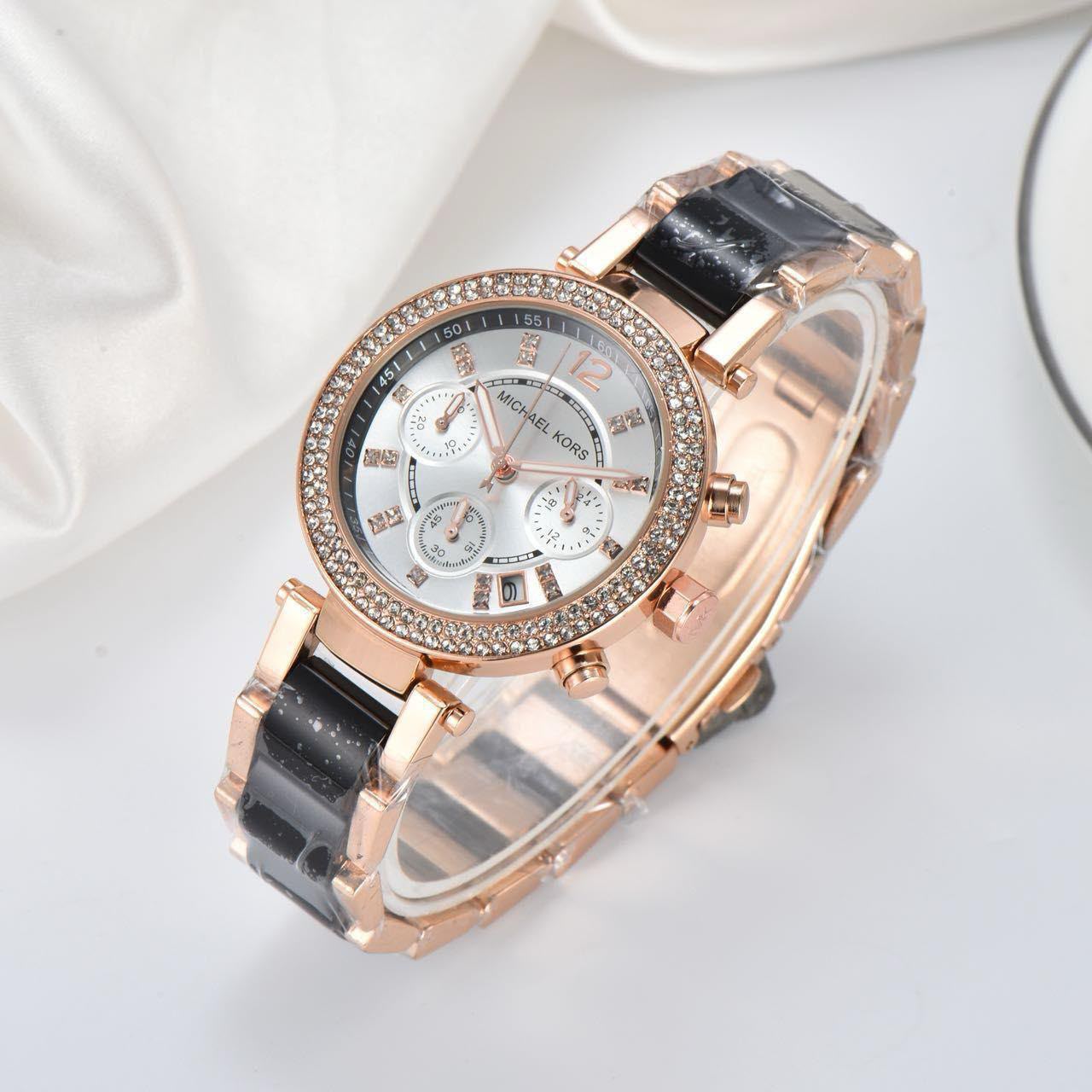 Luxury Rose Gold Women's Fashion Watch with Crystal Dial