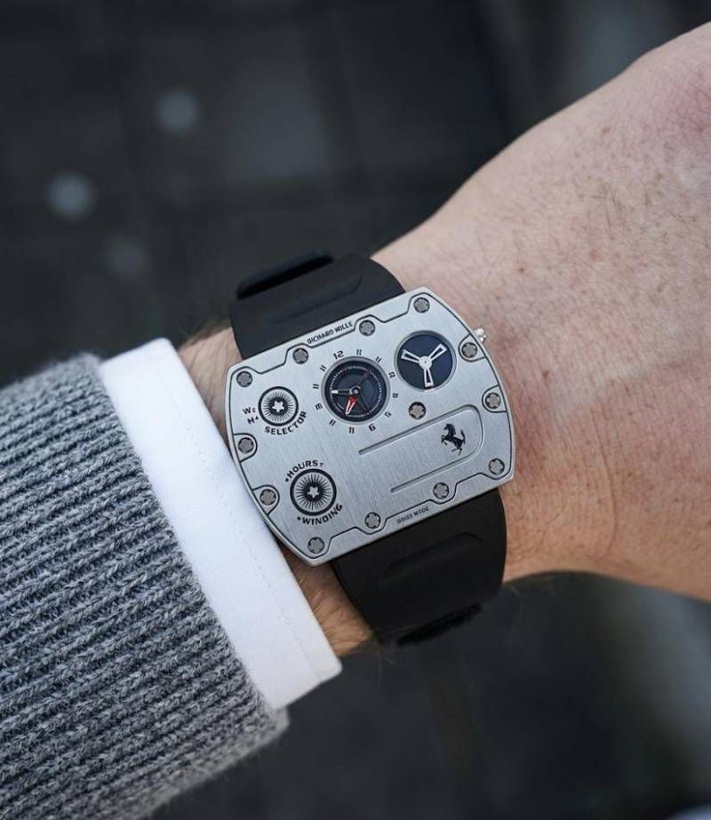 Luxury Men’s Swiss-Style Watch