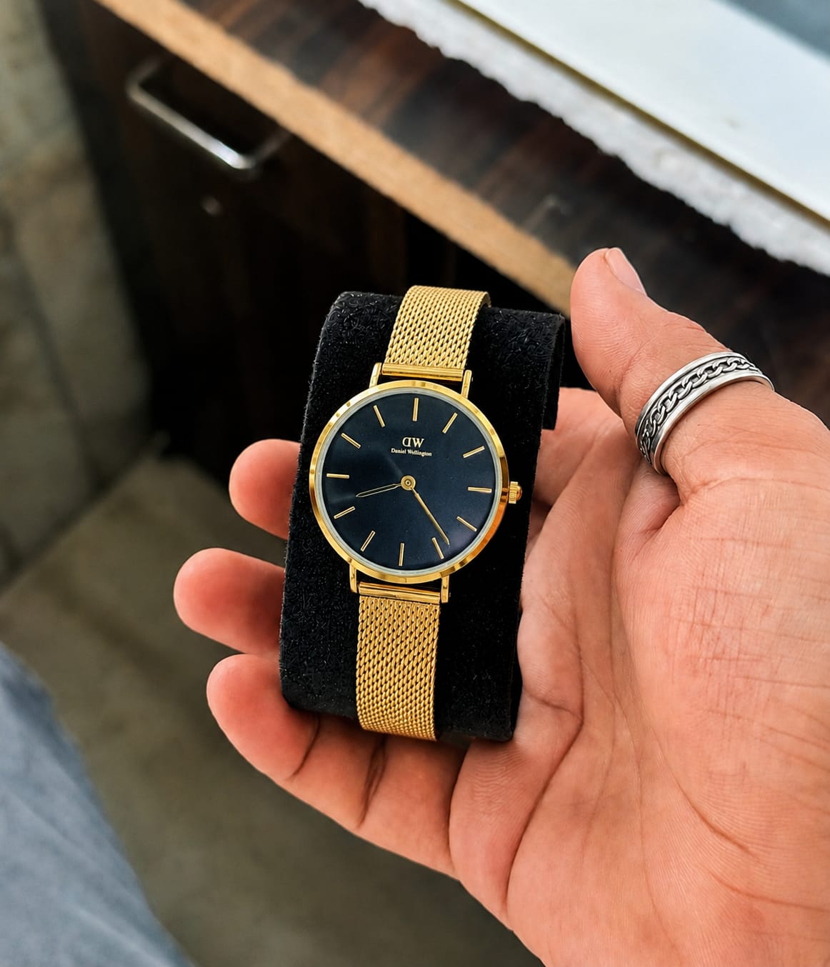Luxury Gold Mesh Strap Women’s Watch